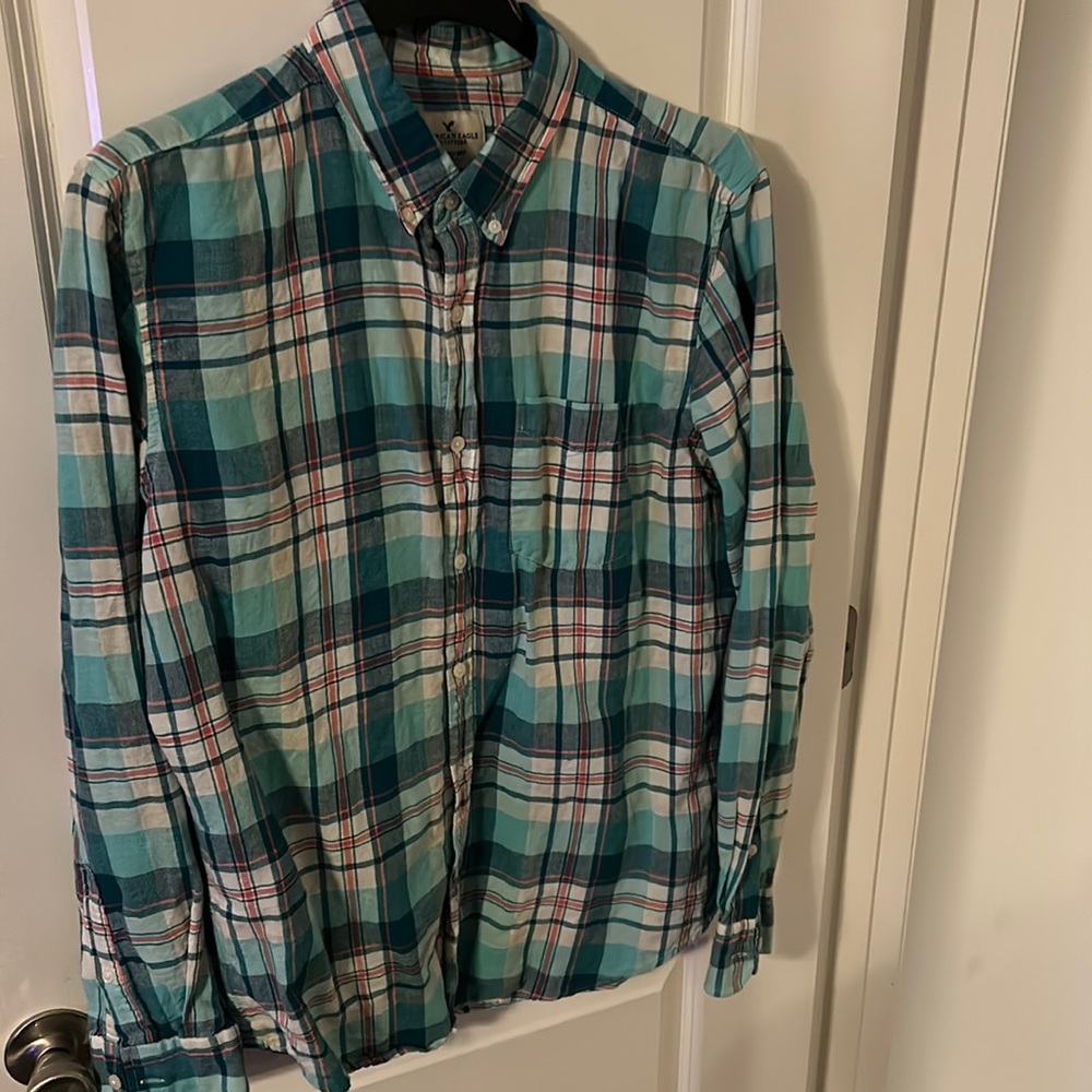 American eagle button down (L)